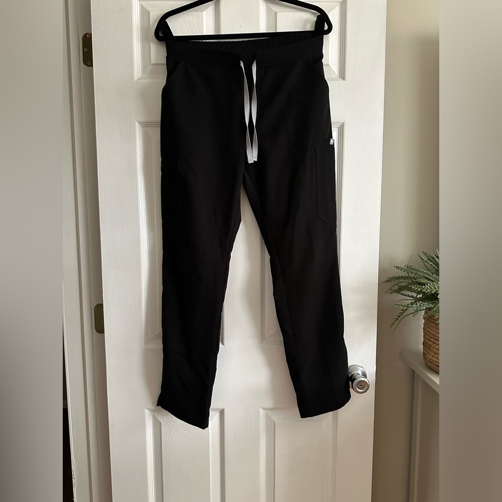 Figs Yola skinny scrub pants